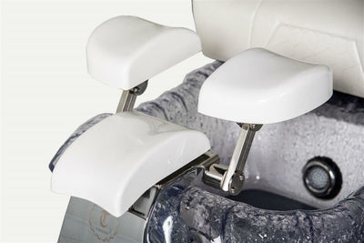 Adjustable Footrest Extra comfort for customers